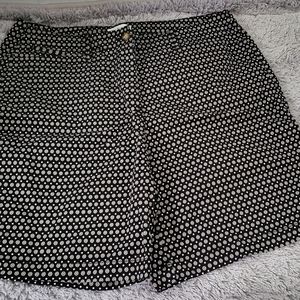 Kim Roger's  black/white printed shorts size 18